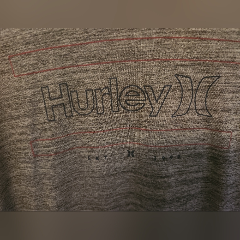 Hurley  shirt